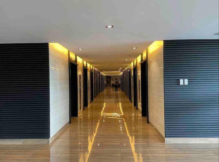 Apartment In Air Residences, Makati With Wifi, Netflix, Pool, Mall And More مانيلا المظهر الخارجي الصورة