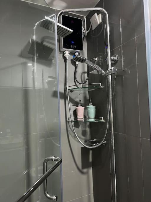 Apartment In Air Residences, Makati With Wifi, Netflix, Pool, Mall And More مانيلا المظهر الخارجي الصورة